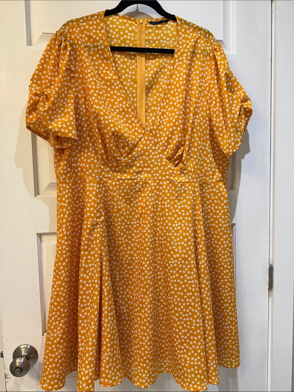 SHEIN Yellow Polka Dot Midi Dress with V-Neck